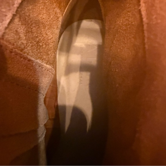 New! ABLE Chelsea Boot Almond Suede 8 - Picture 3 of 11